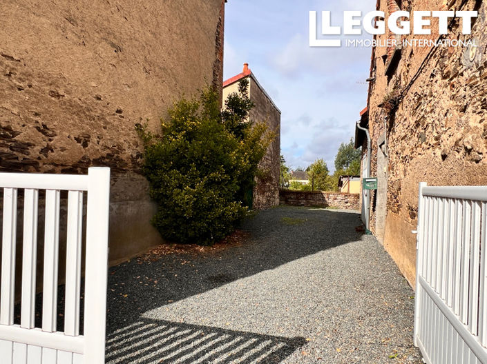 Image No.7-Maison de 2 chambres à vendre à Genouillac