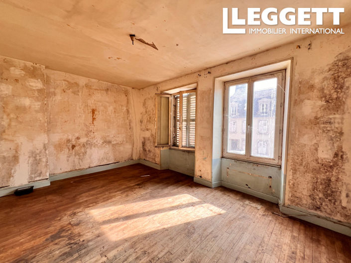 Image No.9-Maison de 2 chambres à vendre à Genouillac