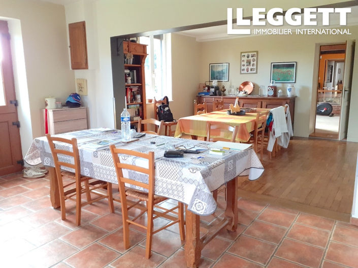 Image No.5-4 Bed House for sale