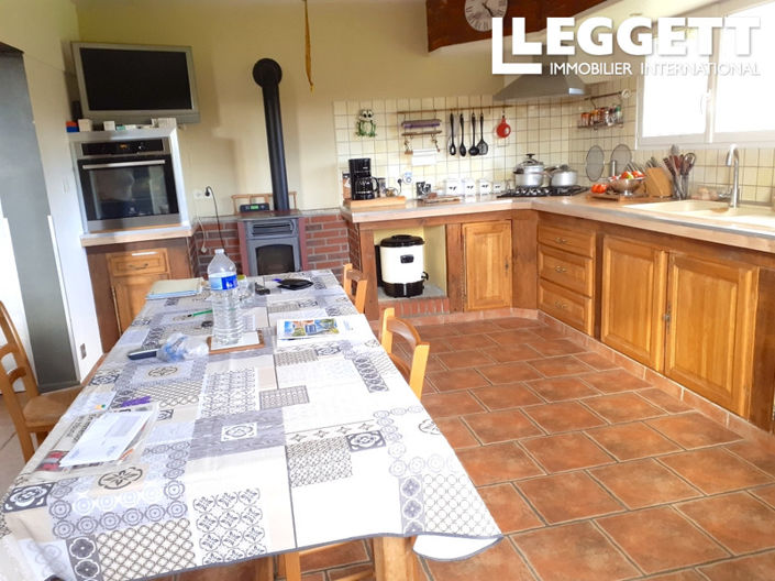 Image No.6-4 Bed House for sale