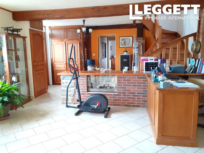 Image No.8-4 Bed House for sale