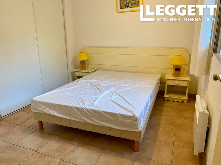 Image No.6-2 Bed House for sale