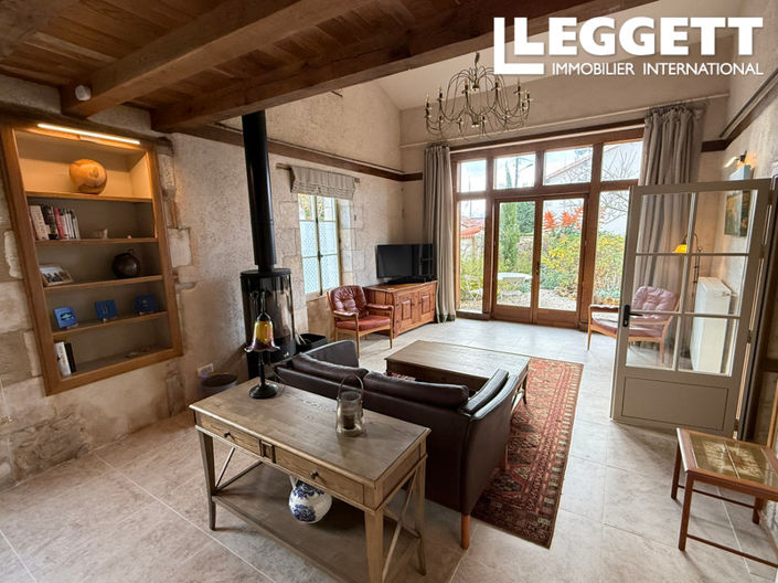 Image No.9-3 Bed House for sale