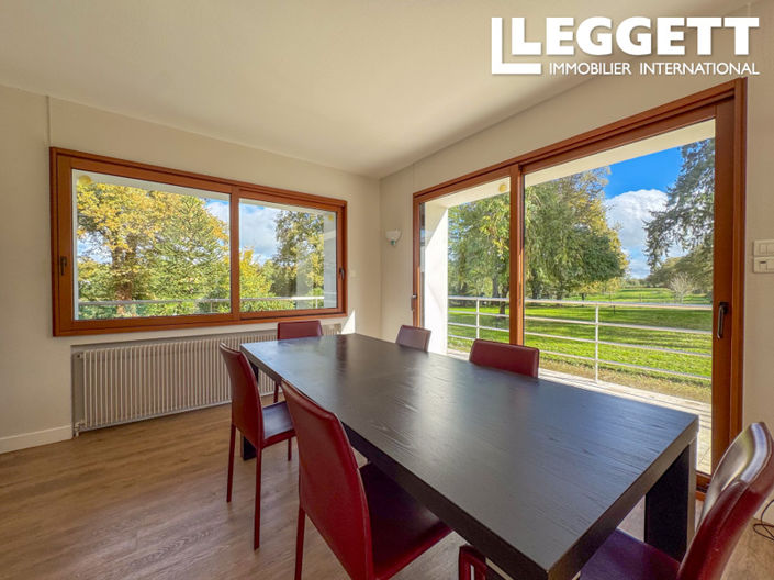 Image No.6-4 Bed House for sale