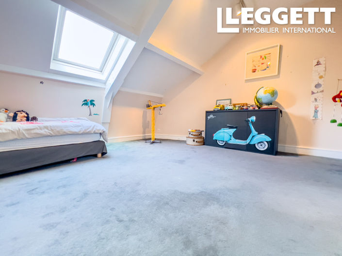 Image No.10-3 Bed Apartment for sale