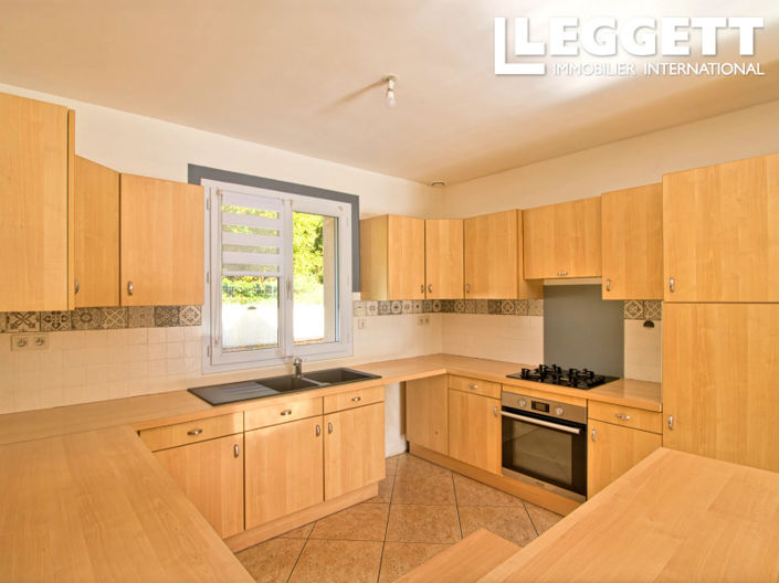 Image No.4-5 Bed House for sale