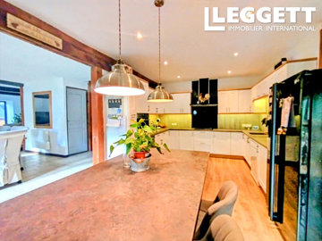 ahr0chm6ly9jzg4uagvzdglhlmltbw8vaw1hz2uvvevom