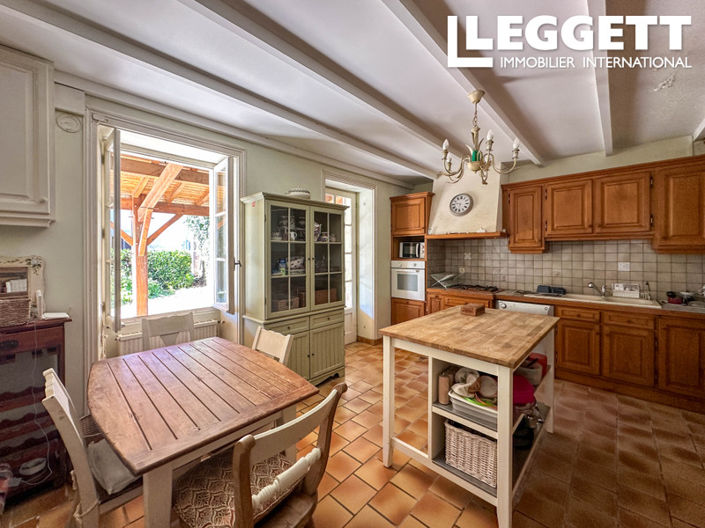 Image No.8-3 Bed House for sale