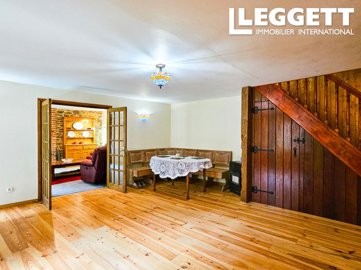 Image No.8-3 Bed House for sale