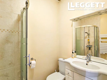 ahr0chm6ly9jzg4uagvzdglhlmltbw8vaw1hz2uvvevom