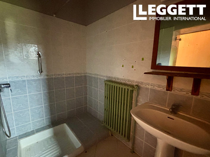 Image No.10-3 Bed House for sale