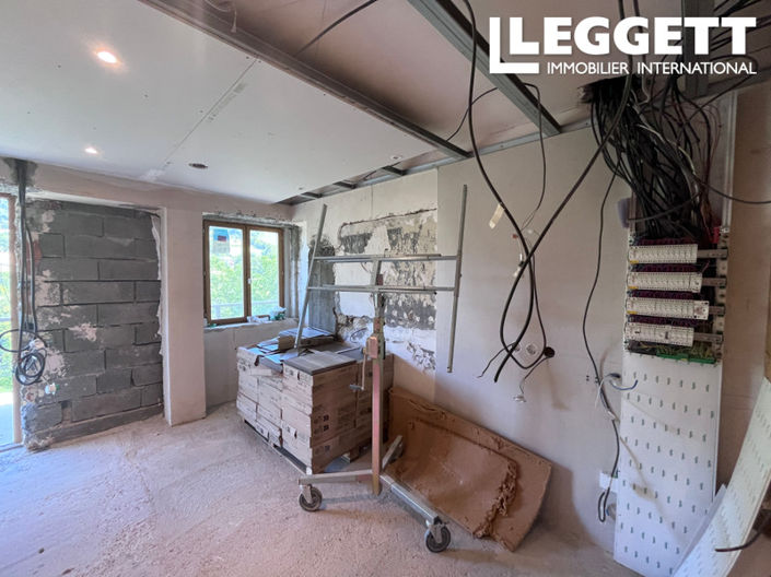 Image No.5-1 Bed House for sale