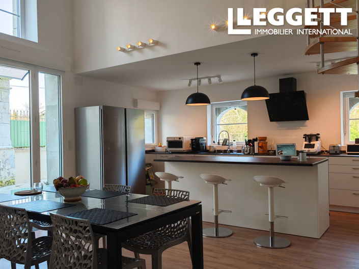 Image No.2-3 Bed House for sale