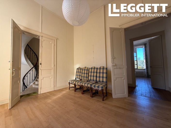 Image No.7-5 Bed House for sale