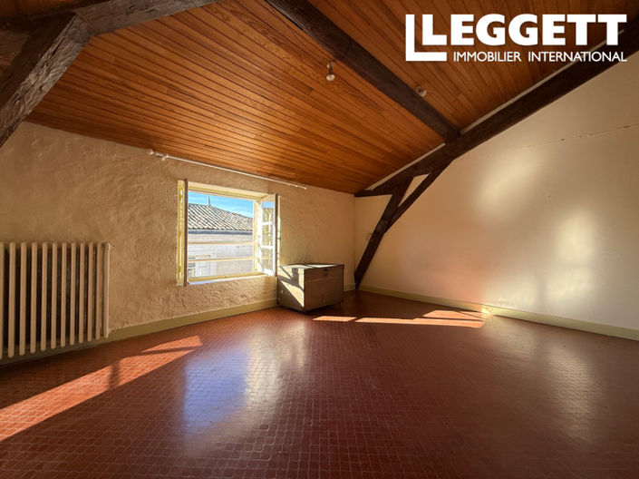 Image No.8-5 Bed House for sale