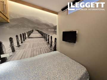 ahr0chm6ly9jzg4uagvzdglhlmltbw8vaw1hz2uvvevom