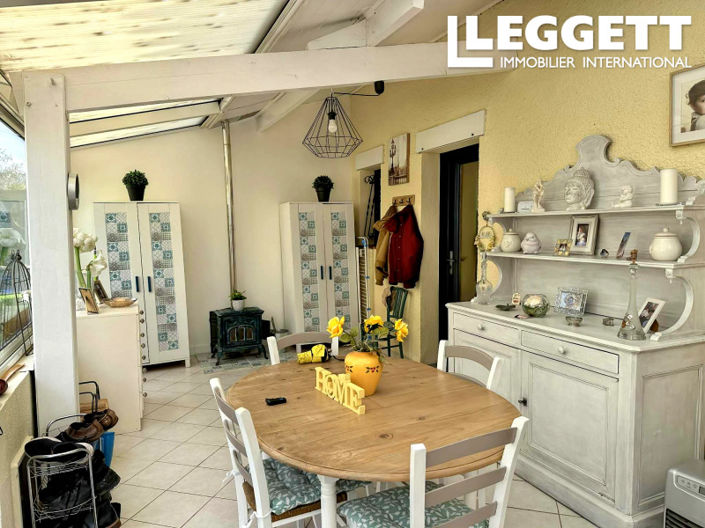 Image No.10-3 Bed House for sale