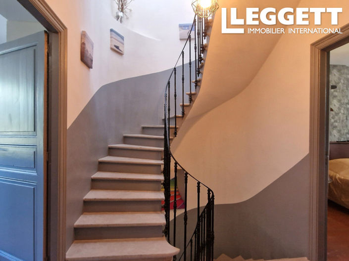 Image No.6-6 Bed House for sale