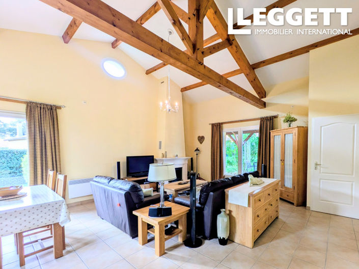 Image No.2-2 Bed House for sale