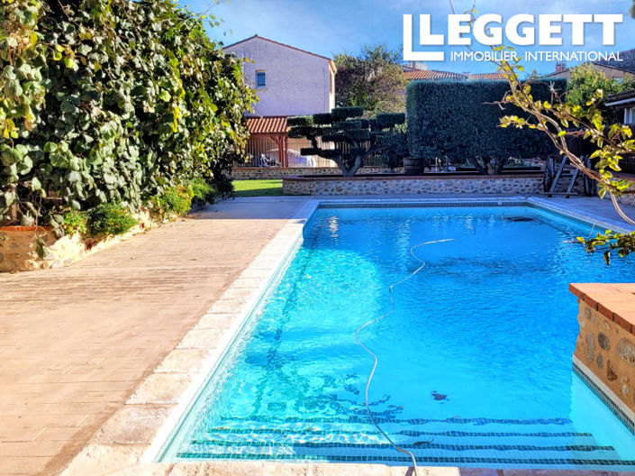 Image No.2-4 Bed House for sale