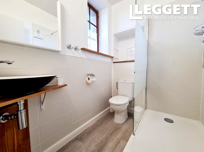 Image No.10-9 Bed House for sale