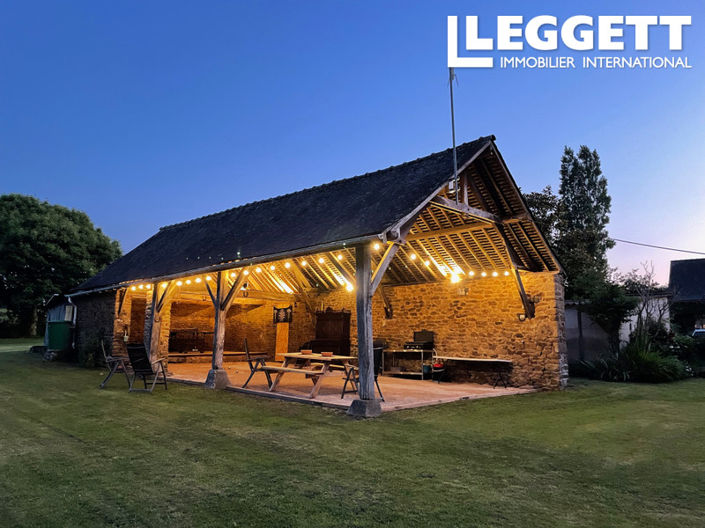 Image No.9-Maison de 9 chambres à vendre à Saint-Denis-de-Gastines