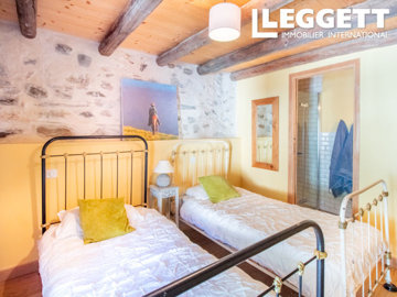 ahr0chm6ly9jzg4uagvzdglhlmltbw8vaw1hz2uvvevom