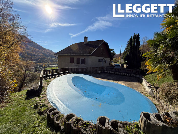 Image No.5-6 Bed House for sale