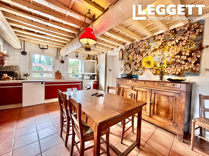 Image No.6-8 Bed House for sale