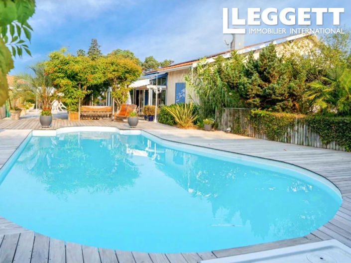 Image No.2-4 Bed House for sale