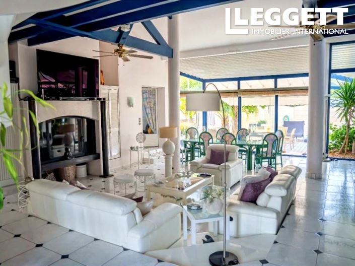 Image No.7-4 Bed House for sale