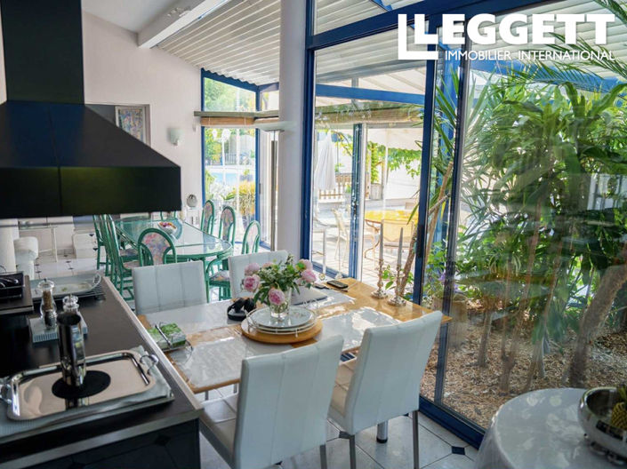 Image No.9-4 Bed House for sale