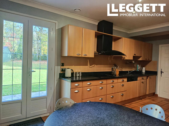 Image No.4-5 Bed House for sale