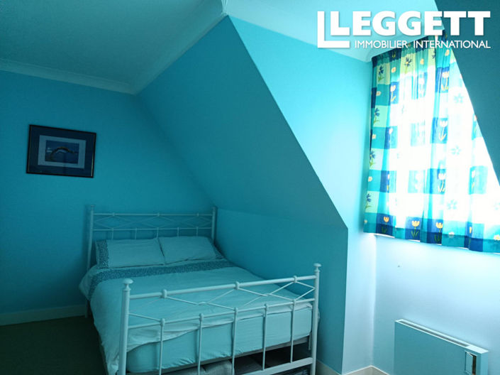 Image No.8-5 Bed House for sale