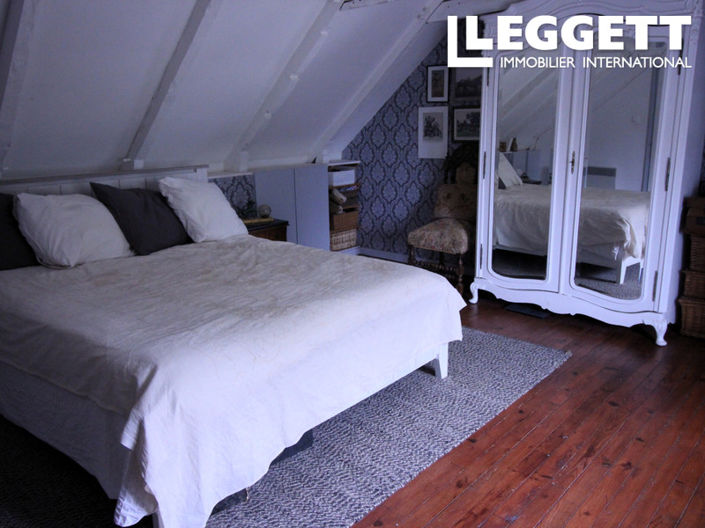 Image No.7-4 Bed House for sale