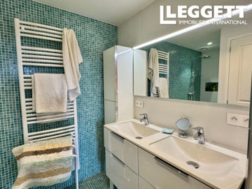 ahr0chm6ly9jzg4uagvzdglhlmltbw8vaw1hz2uvvevom