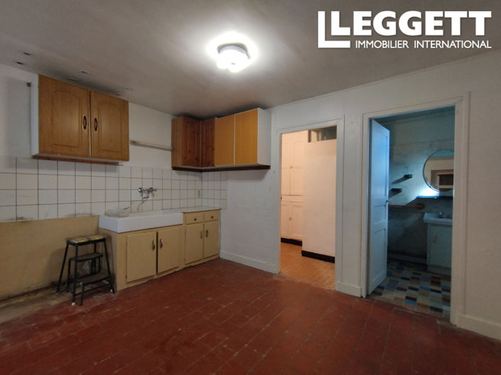 Image No.5-2 Bed House for sale