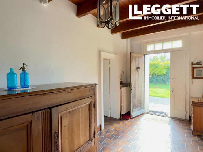 Image No.10-7 Bed House for sale