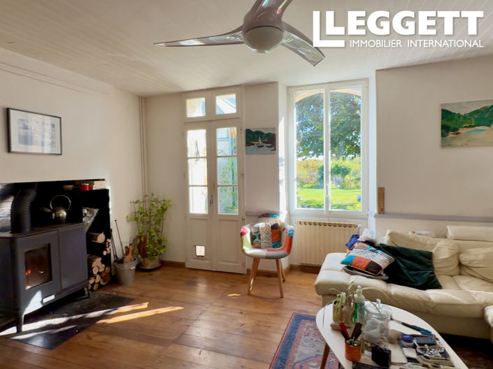 Image No.6-7 Bed House for sale