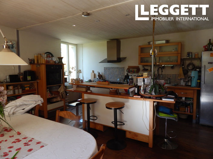 Image No.9-7 Bed House for sale