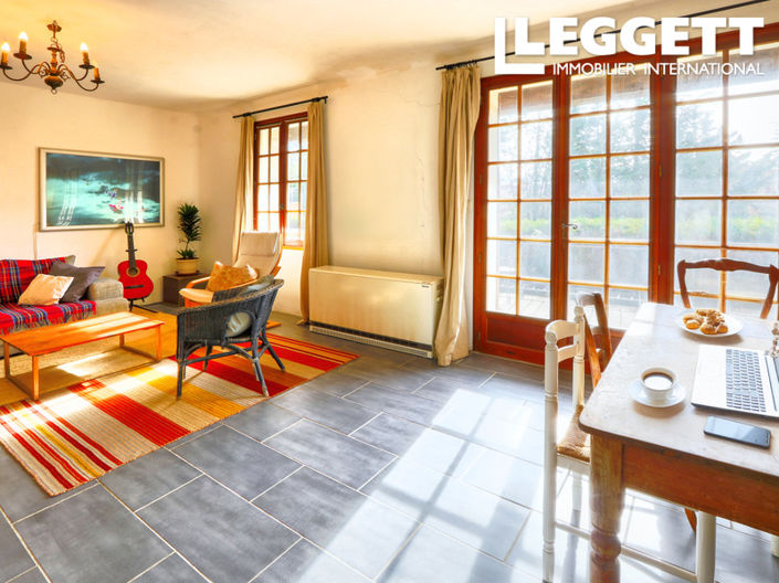 Image No.4-2 Bed House for sale
