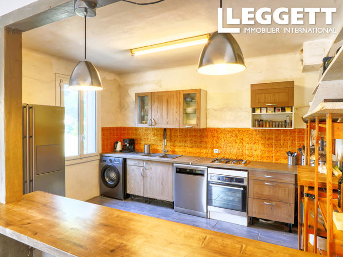 Image No.6-2 Bed House for sale