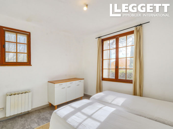 Image No.7-2 Bed House for sale