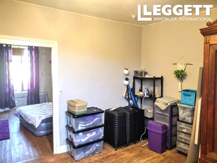 Image No.8-2 Bed House for sale