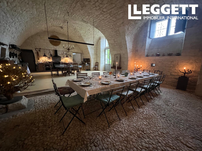 Image No.8-4 Bed House for sale