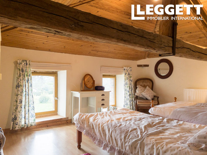 Image No.4-5 Bed House for sale