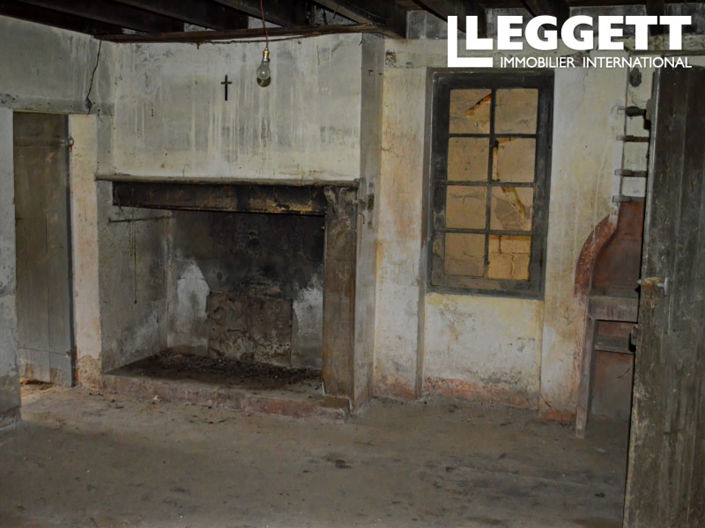 Image No.10-5 Bed House for sale