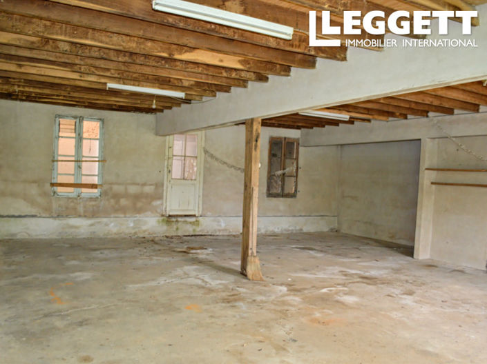 Image No.6-5 Bed House for sale