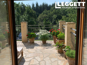 ahr0chm6ly9jzg4uagvzdglhlmltbw8vaw1hz2uvvevom