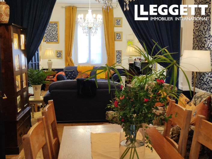 Image No.8-4 Bed House for sale